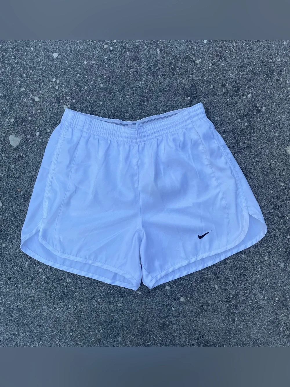 Y2k white Nike athletic running shorts women’s small